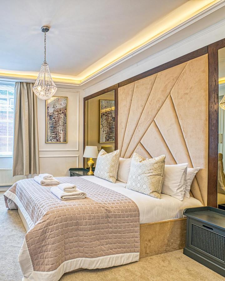Вилла Luxury Georgian Townhouse With Cinema And Parking Честер Экстерьер фото